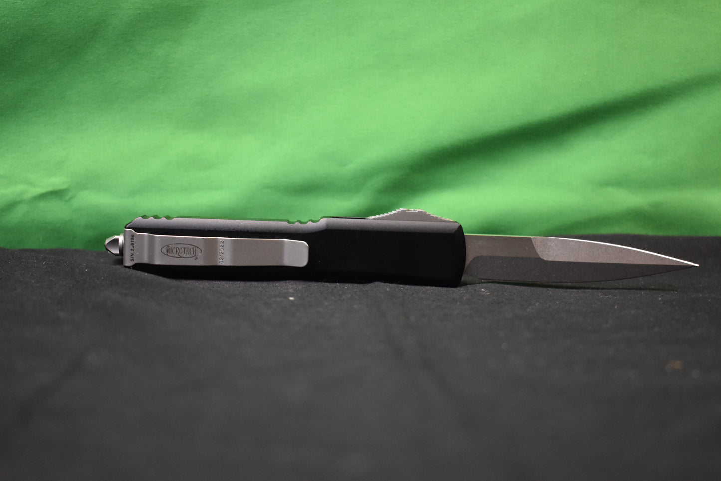 Microtech Ultratech Bayonet OTF Automatic Knife CC (3.4" Satin)