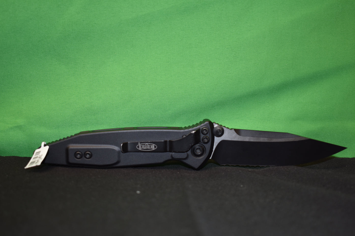 MICROTECH SOCOM ELITE S/E-AUTO BLACK TACTICAL PARTIAL SERRATED (160A-2T)