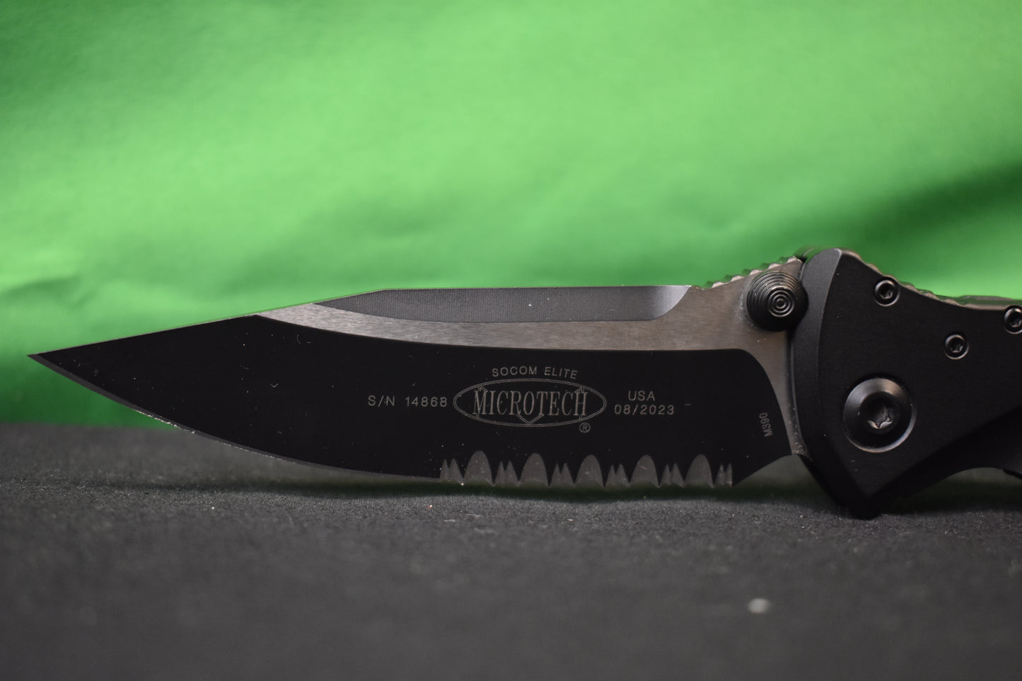 MICROTECH SOCOM ELITE S/E-AUTO BLACK TACTICAL PARTIAL SERRATED (160A-2T)