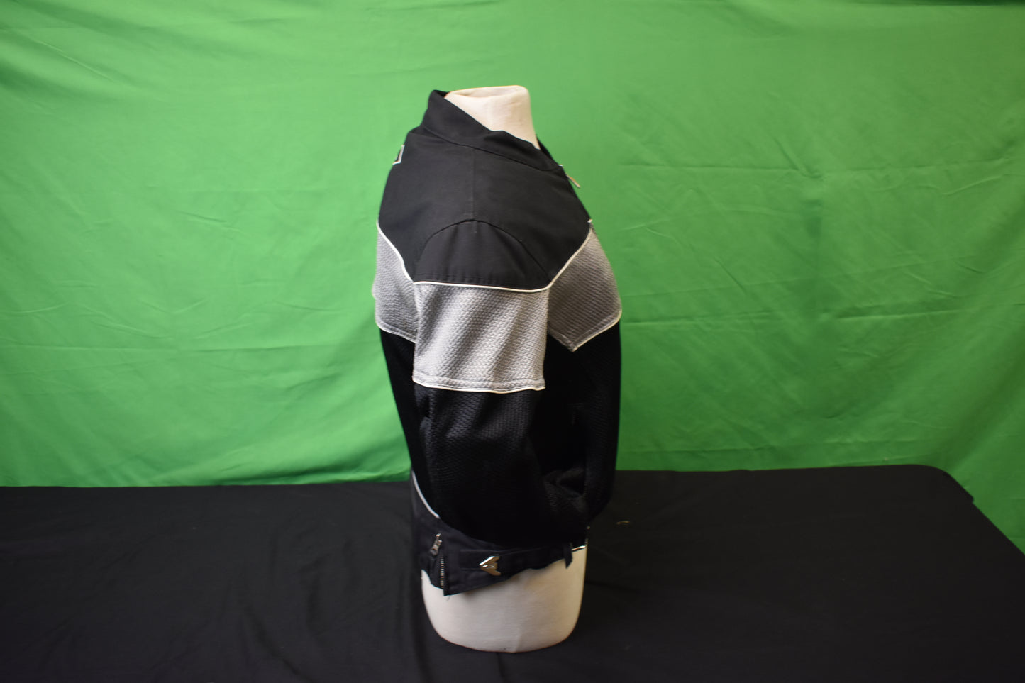 Power Trip Woman's Padded Riding Jacket Size Large
