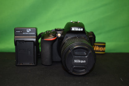Nikon D5600 DSLR