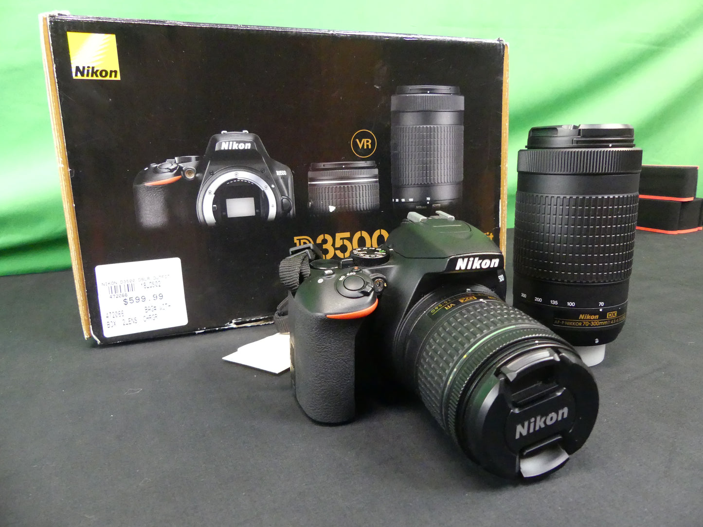 Nikon D3500 DSLR 2-Lens Outfit